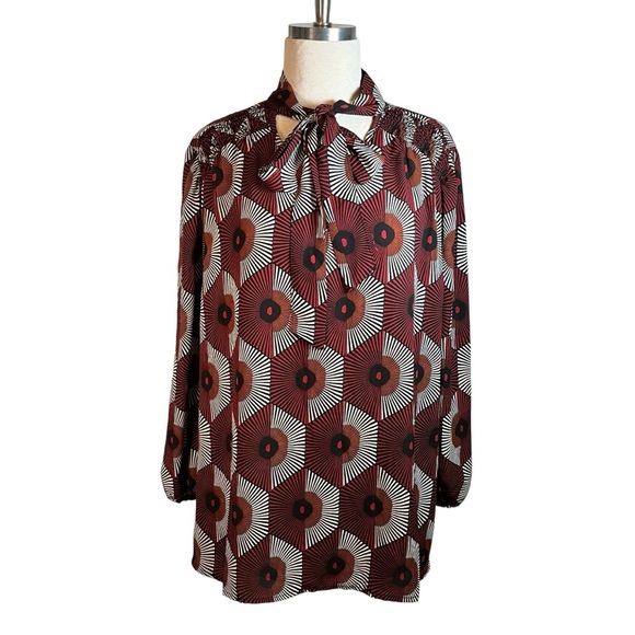 By Design Tops - BY DESIGN GEOMETRIC PRINT LONG SLEEVE TIE NECK SMOCKED SHOULDER TOP SIZE 2X NEW